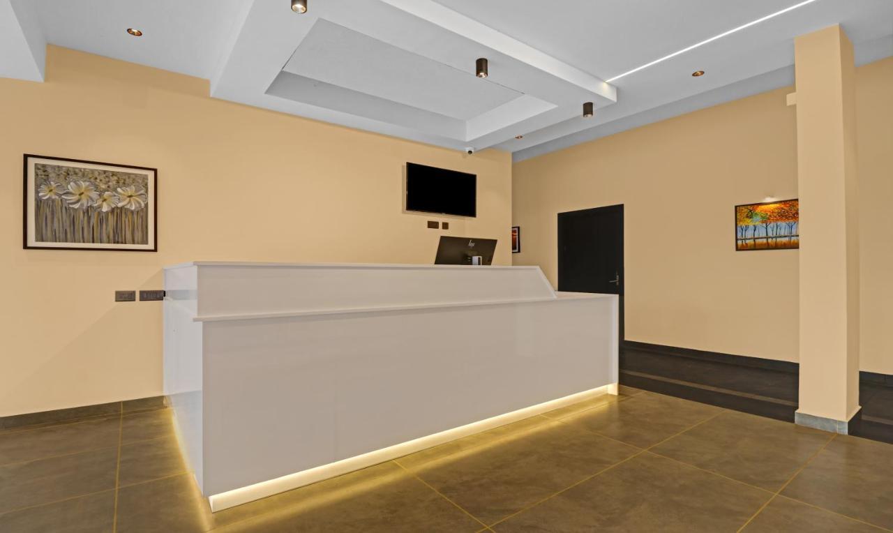 Treebo Grand Vistara Airport Suites Kochi Εξωτερικό φωτογραφία